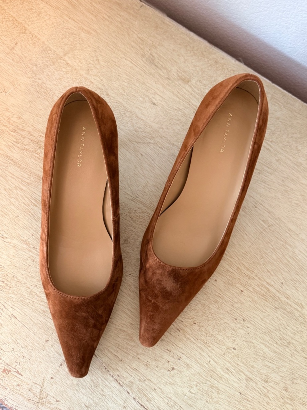 Ann Taylor Suede Kitten Heel - Picture 2 of 8